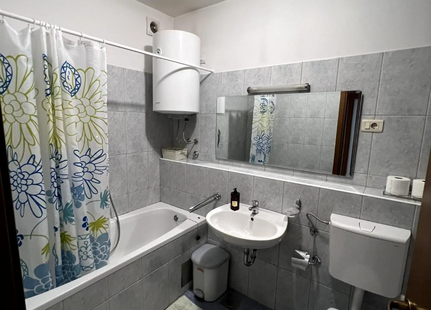 La Luna Apartment Split